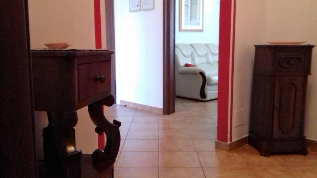 Appartamento Corallo อาโรนา ภายนอก รูปภาพ